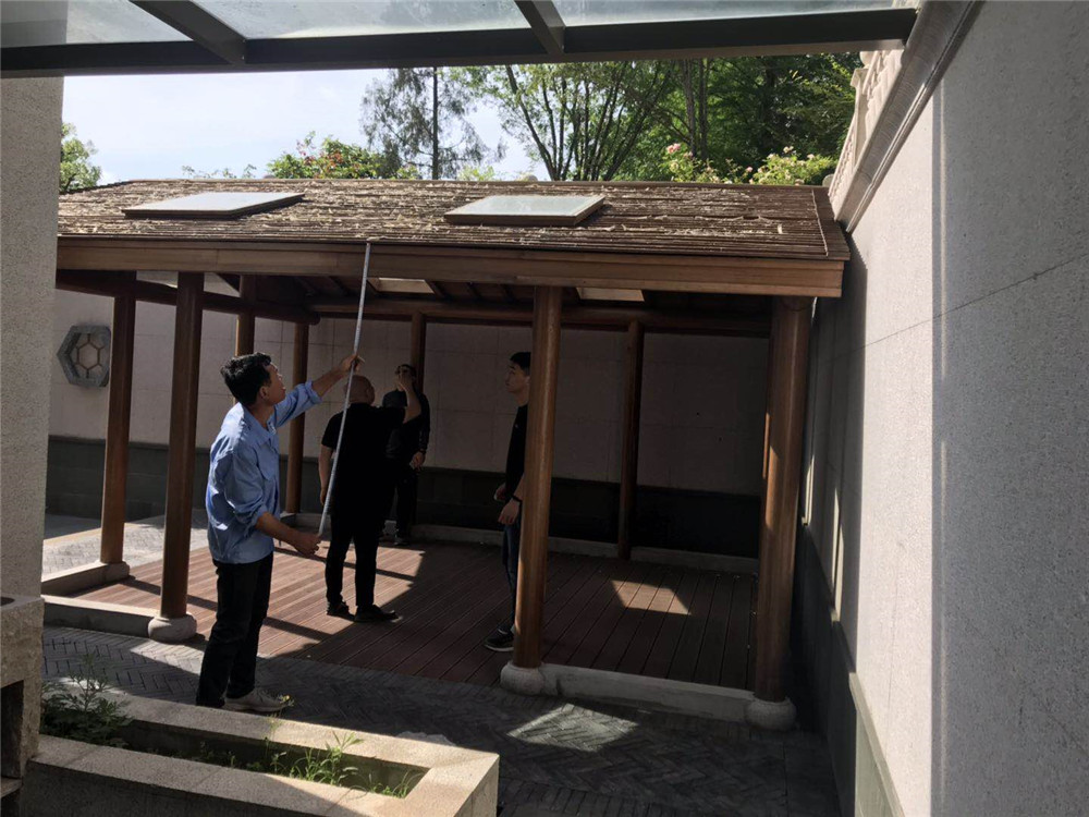 东郊花园换屋顶