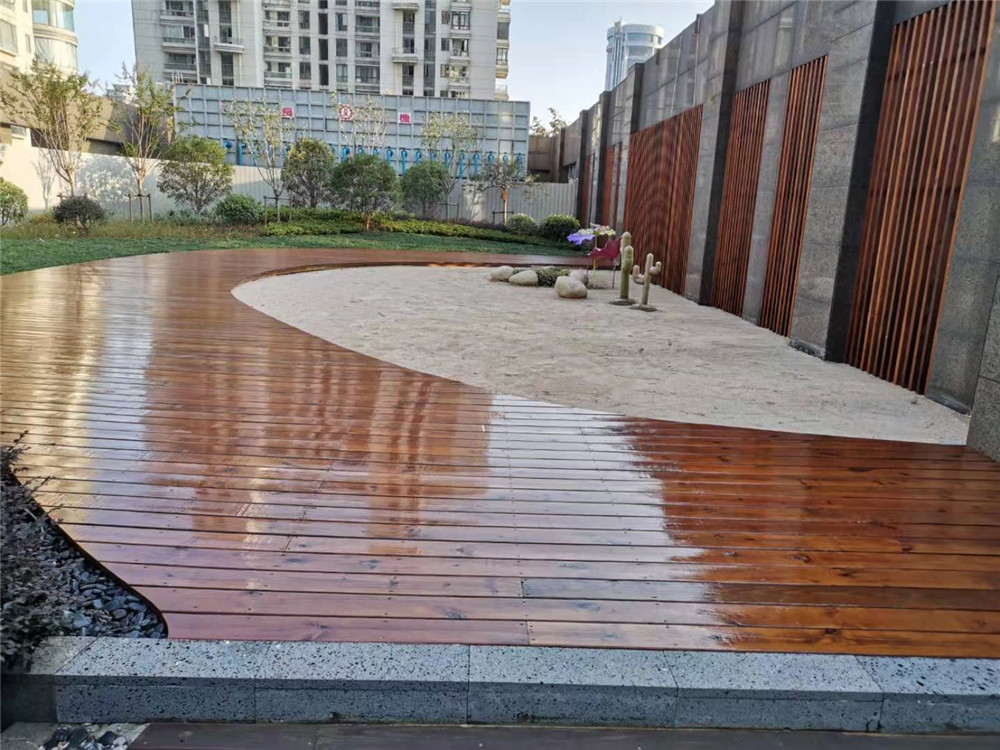 中邦艾格美防腐木地板围栏